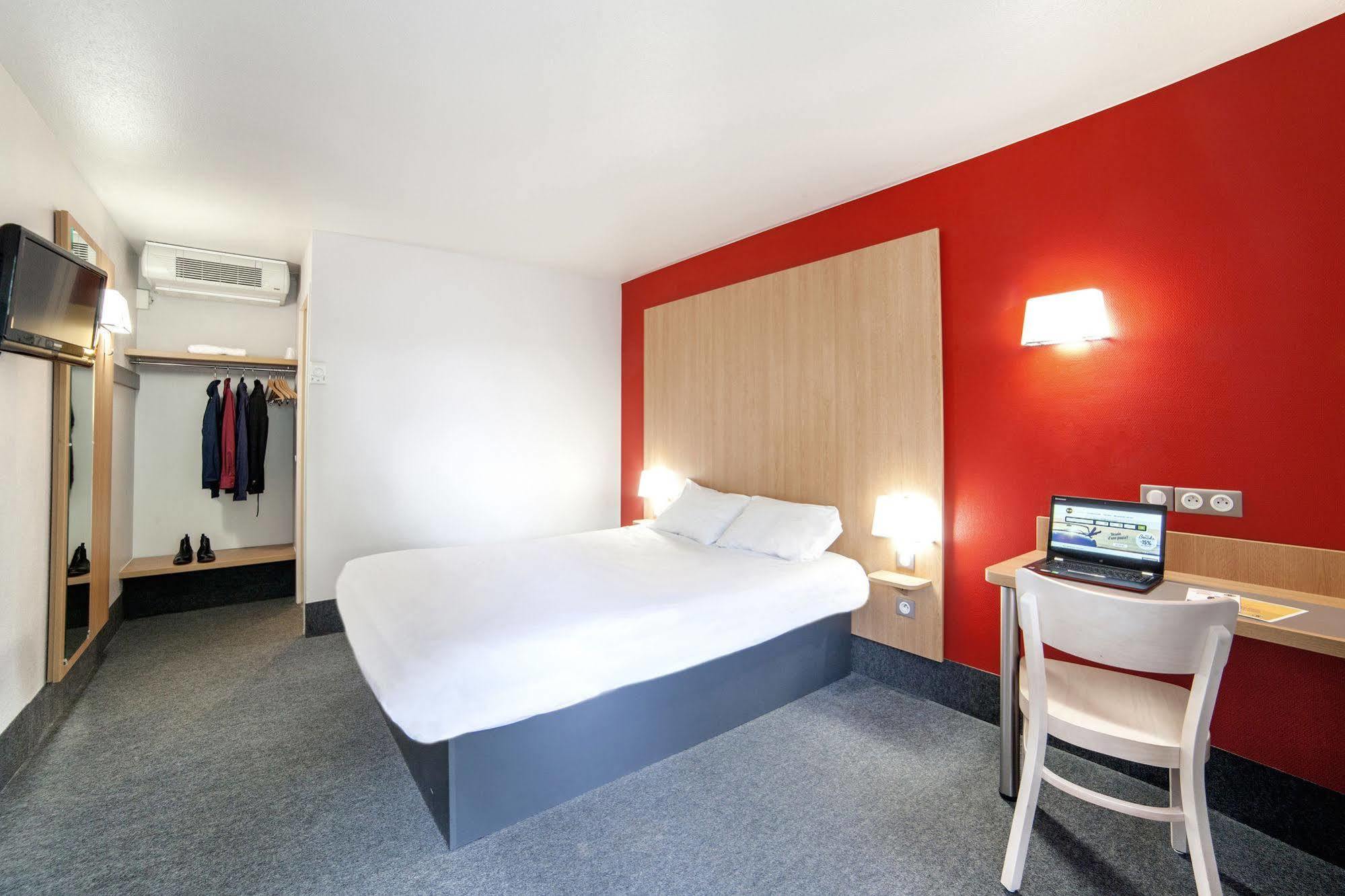 B&B Hotel Herblay Luaran gambar